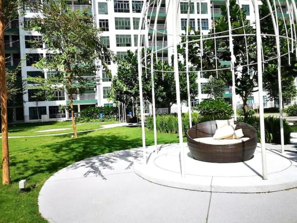 Homenest Jb City Poolview Suite By Cozy Home Johor Bahru Exteriör bild