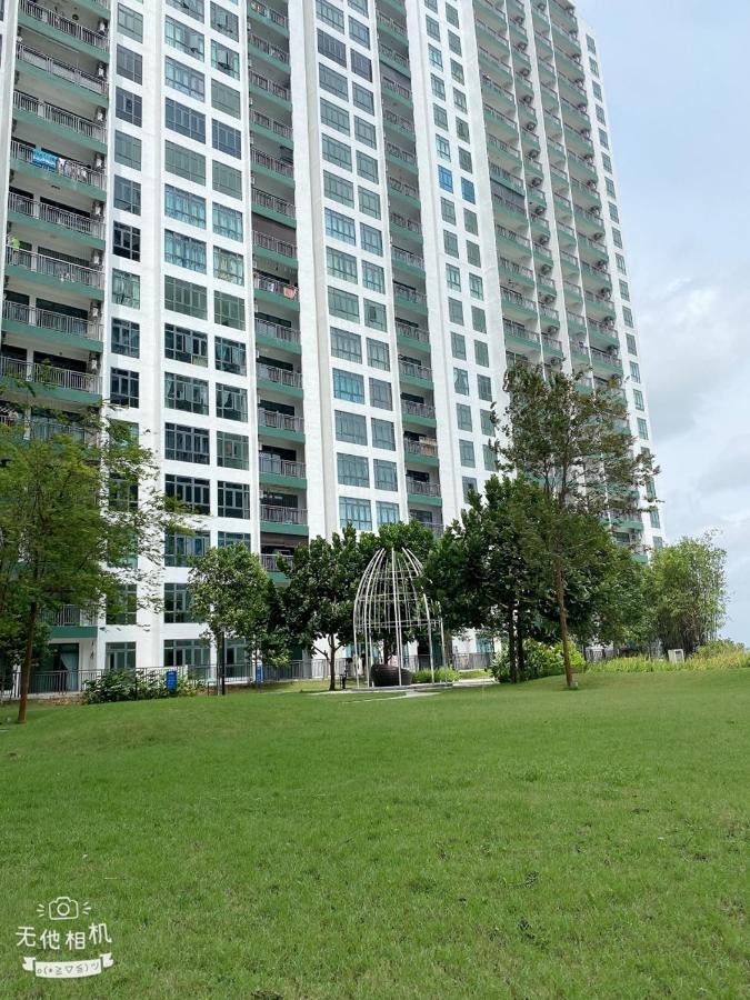 Homenest Jb City Poolview Suite By Cozy Home Johor Bahru Exteriör bild
